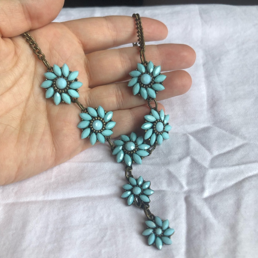 Floral Turquoise Necklace With Brass Chain
